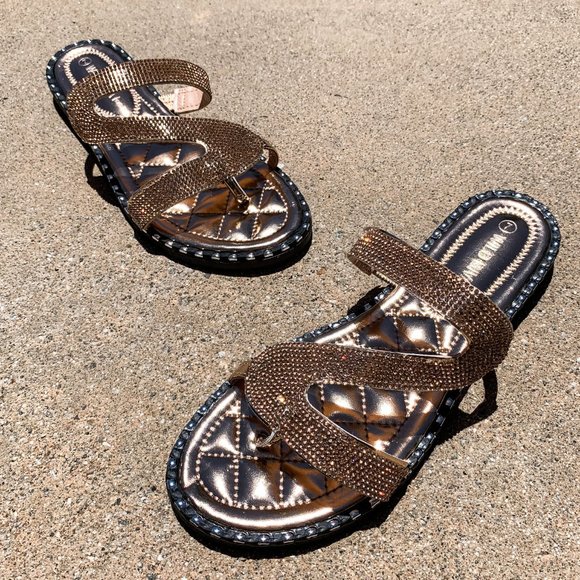NEW🔥 Rose Gold Rhinestone Slide Sandal Flip Flops - Picture 2 of 5